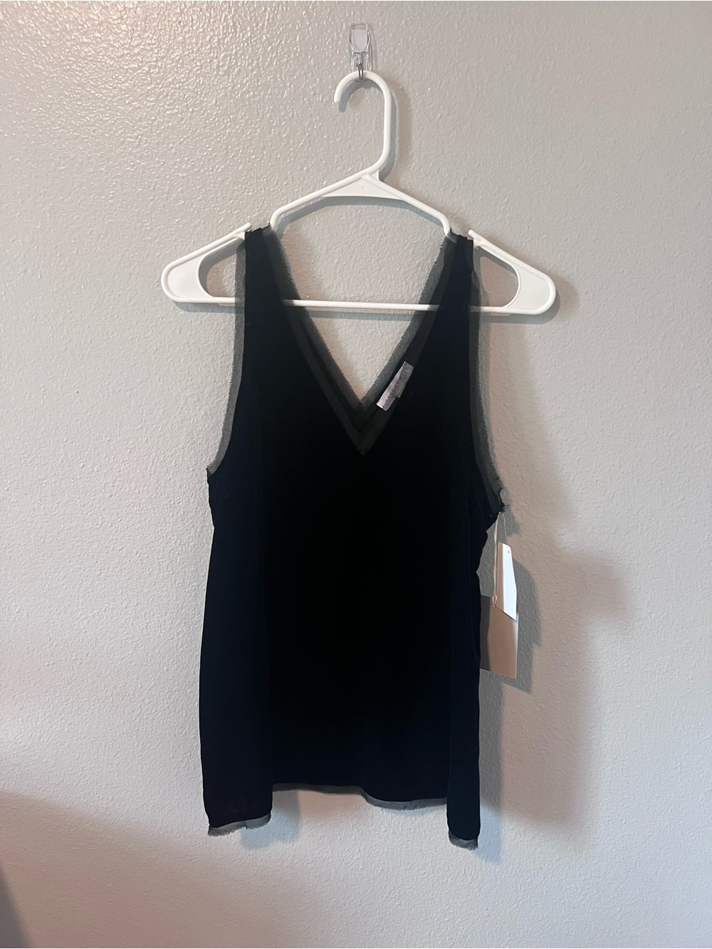 Chelsea28 Black V-Neck Sleeveless Tank Top